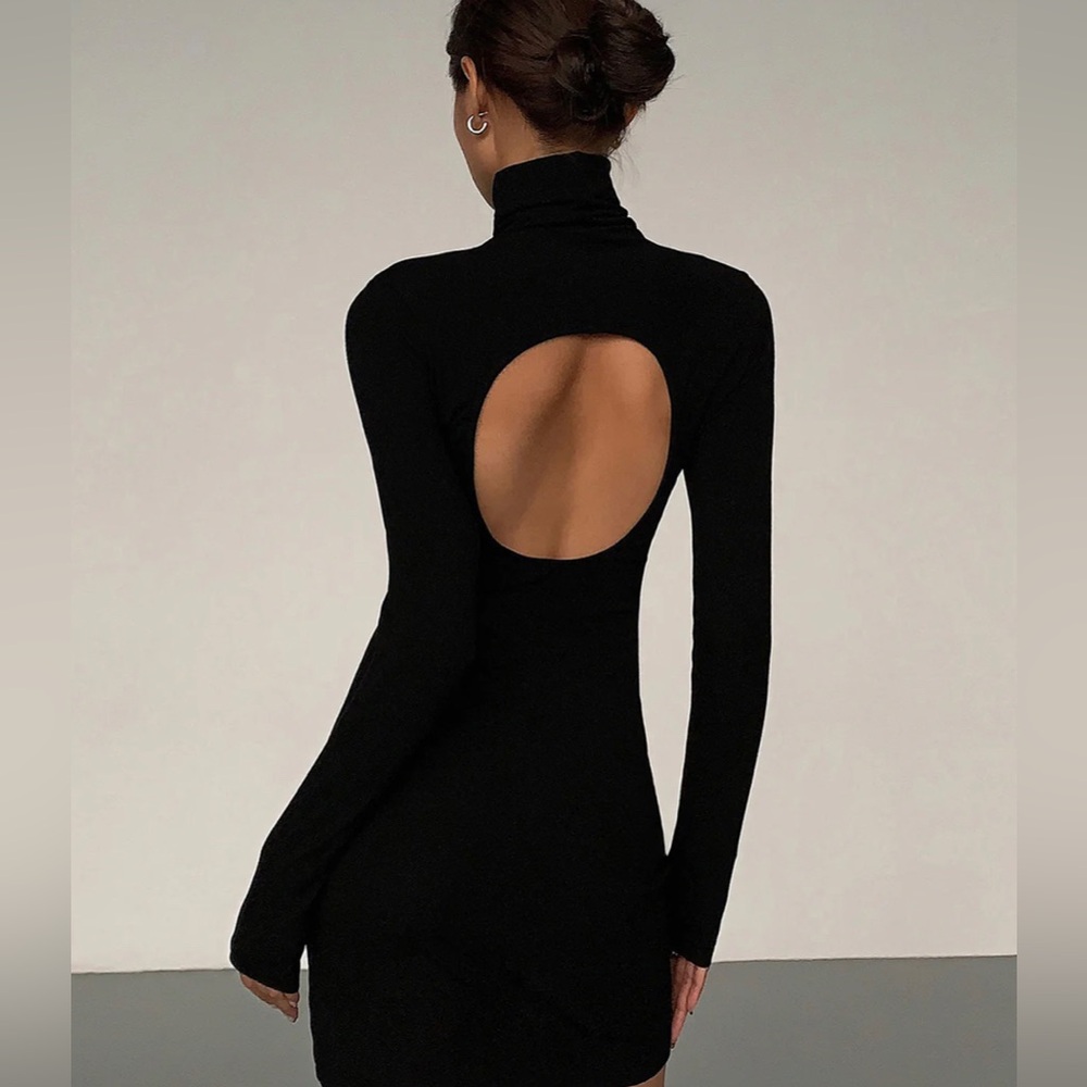 COMMENSE Open Back Turtleneck Dress